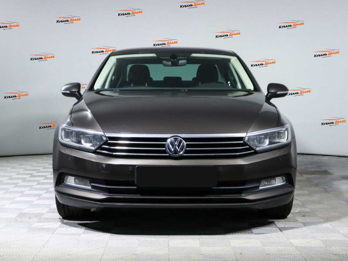 Volkswagen Passat 2016 года с пробегом. Фото: #1