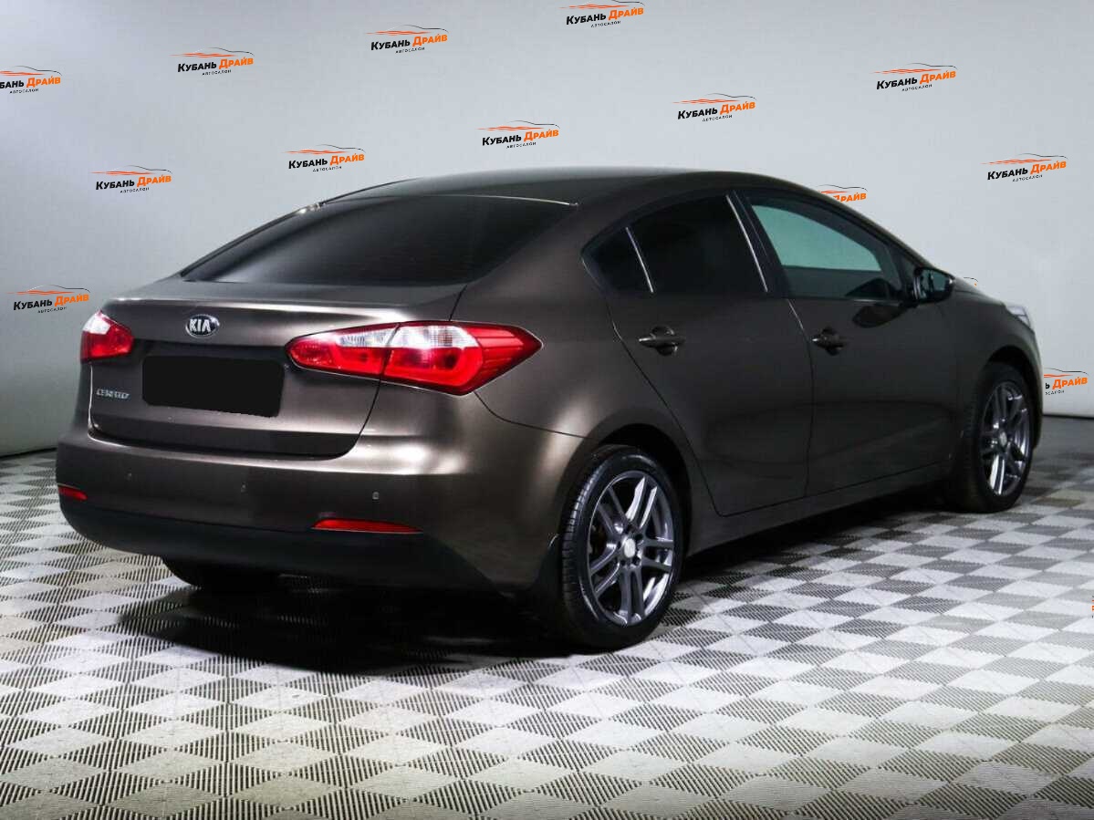 Kia Cerato 2015 года с пробегом. Фото: #4