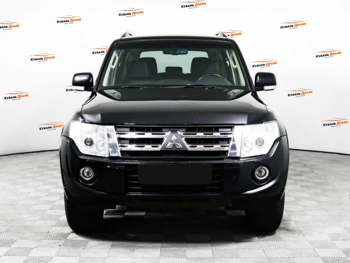Mitsubishi Pajero 2013 года с пробегом. Фото: #1