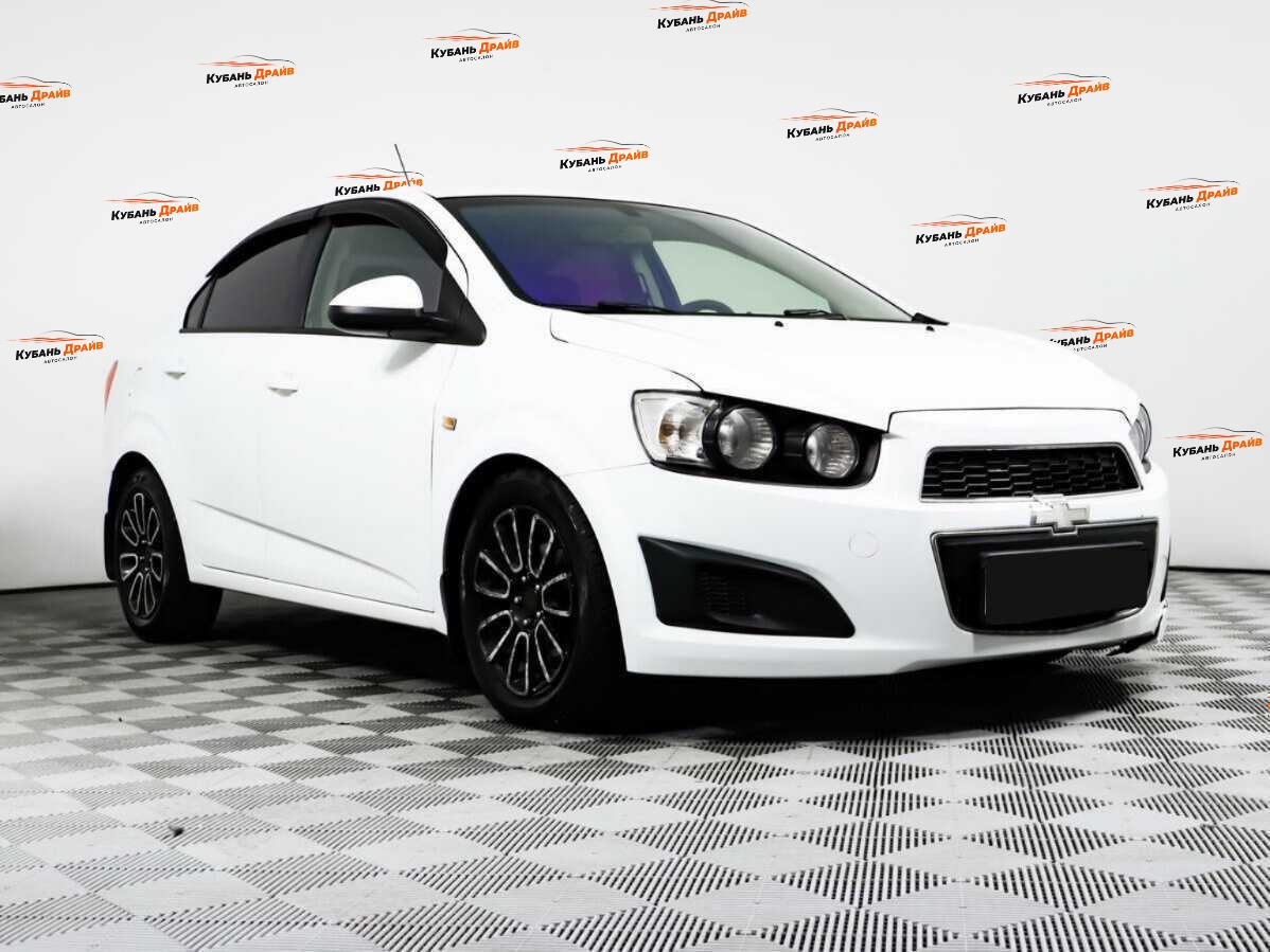 Chevrolet Aveo 2014 года с пробегом. Фото: #2