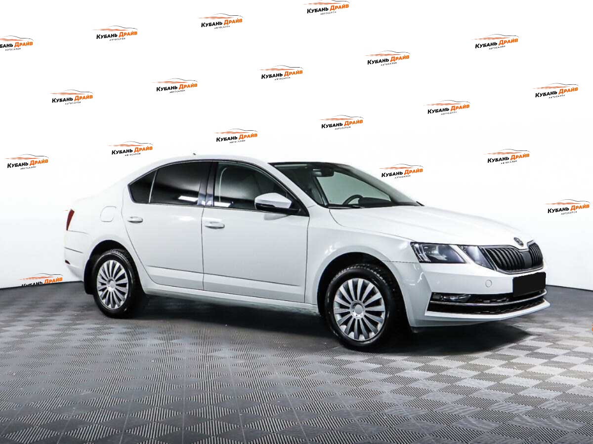 Skoda Octavia 2018 года с пробегом. Фото: #2
