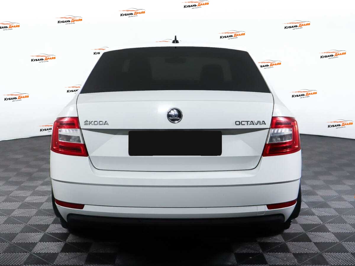 Skoda Octavia 2018 года с пробегом. Фото: #5