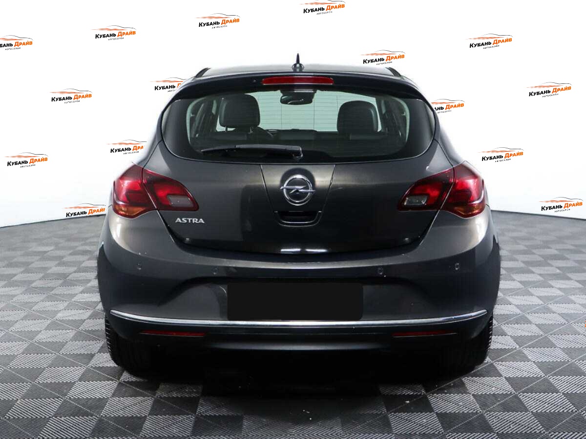 Opel Astra 2012 года с пробегом. Фото: #5