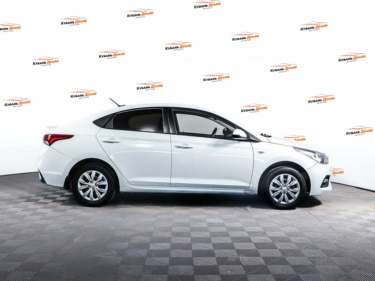 Hyundai Solaris 2018 года с пробегом. Фото: #3