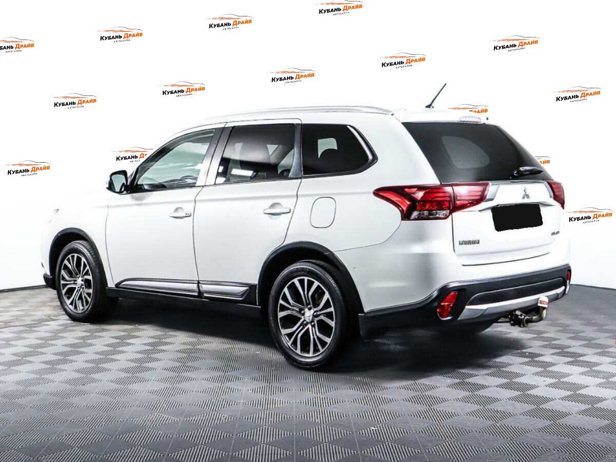 Mitsubishi Outlander 2015 года с пробегом. Фото: #6