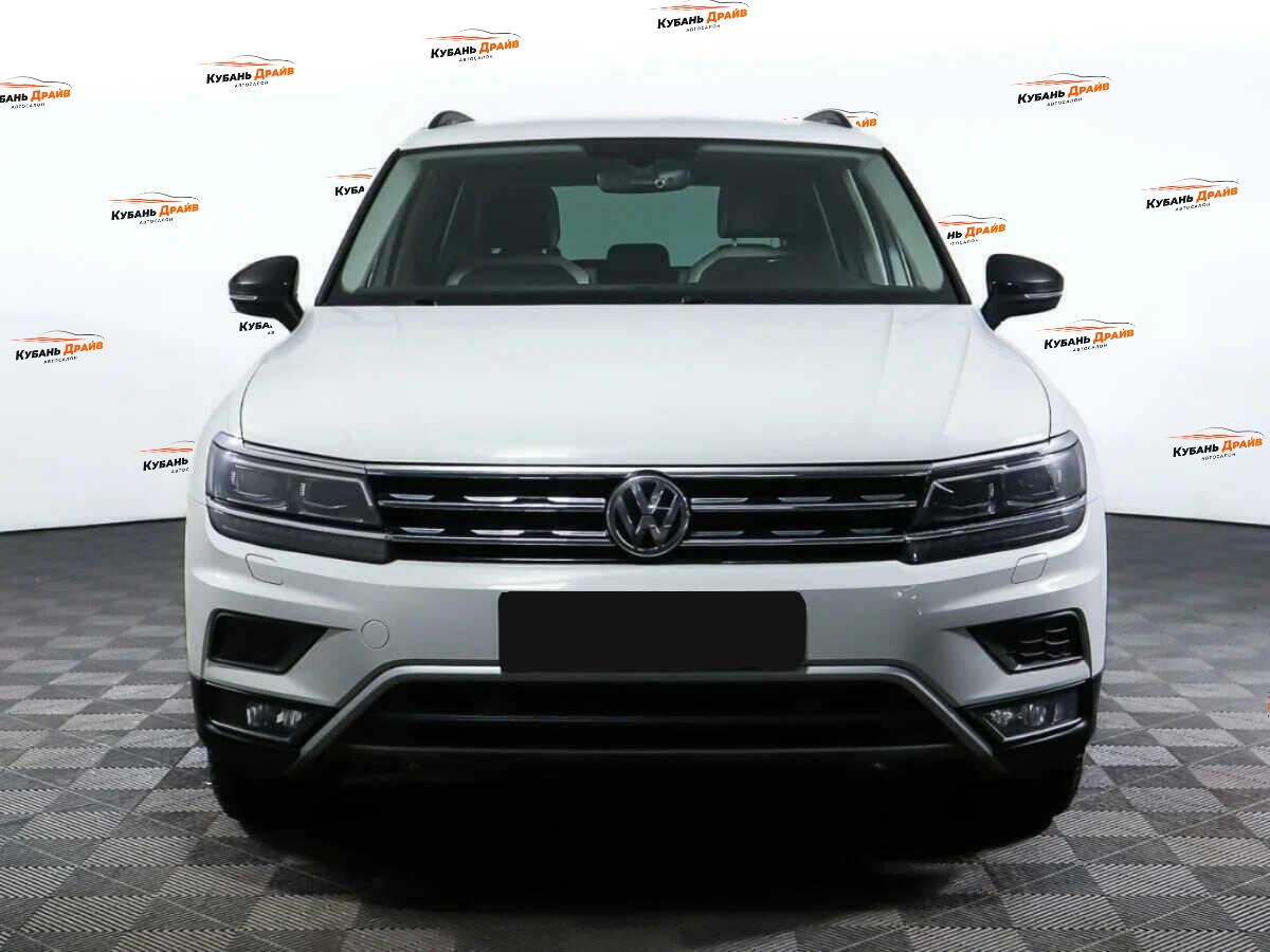 Volkswagen Tiguan 2018 года с пробегом. Фото: #1