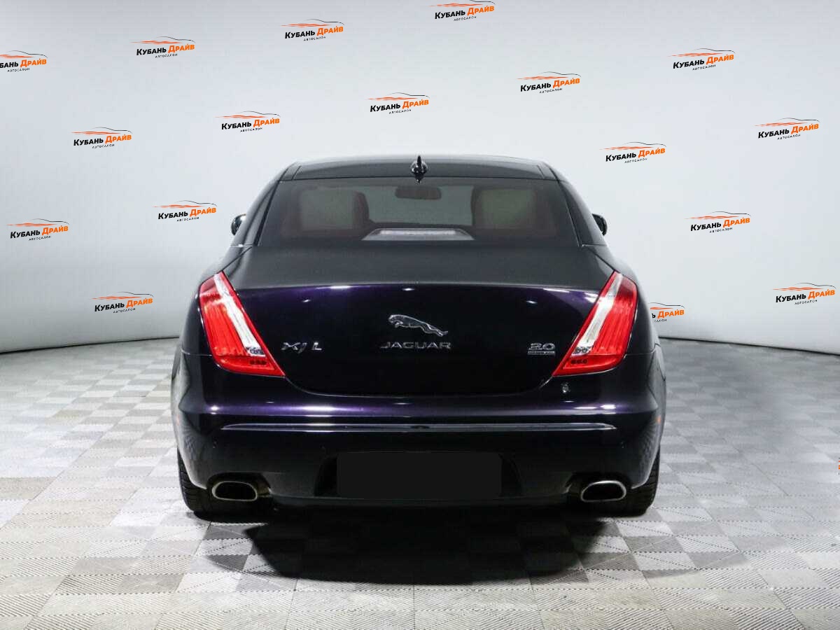 Jaguar XJ 2014 года с пробегом. Фото: #4