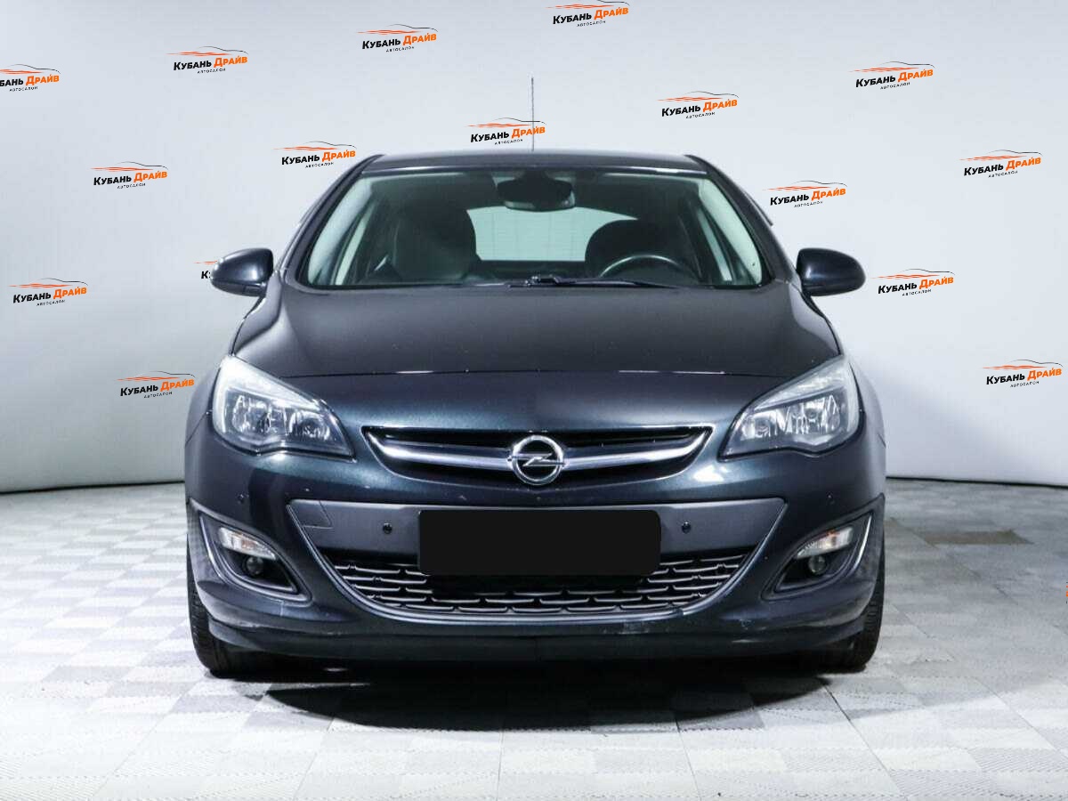 Opel Astra 2014 года с пробегом. Фото: #1