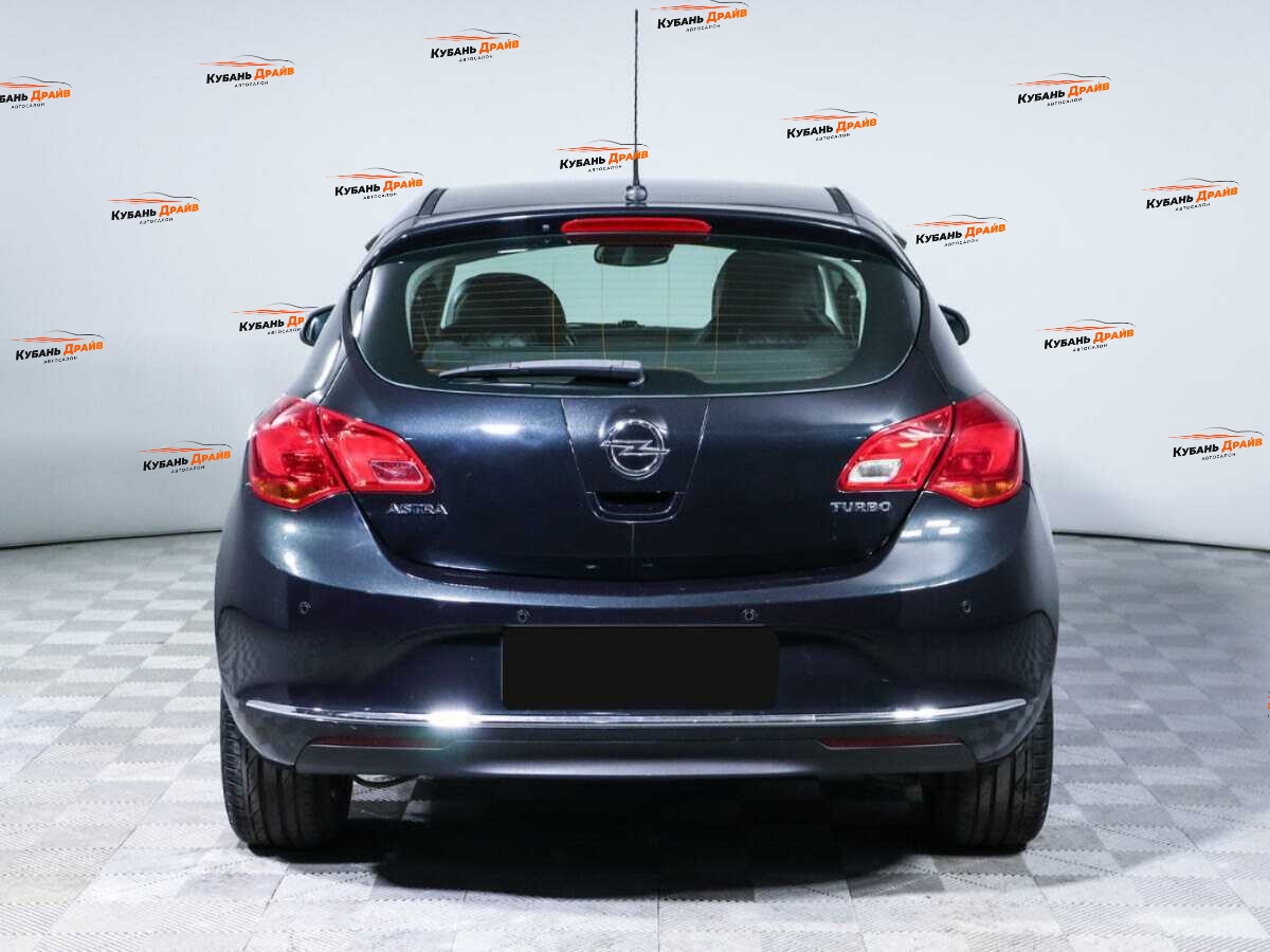 Opel Astra 2014 года с пробегом. Фото: #4