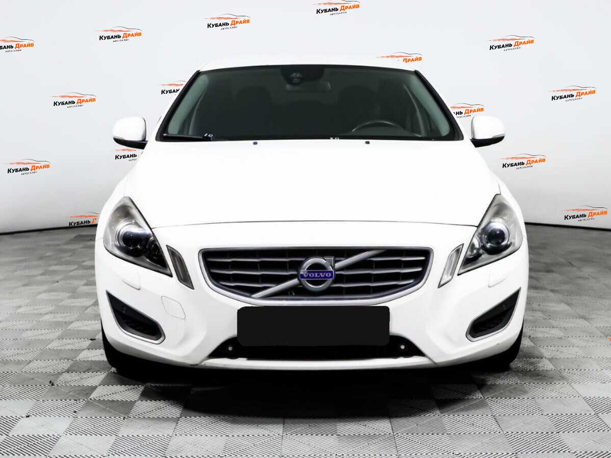 Volvo S60 2012 года с пробегом. Фото: #1