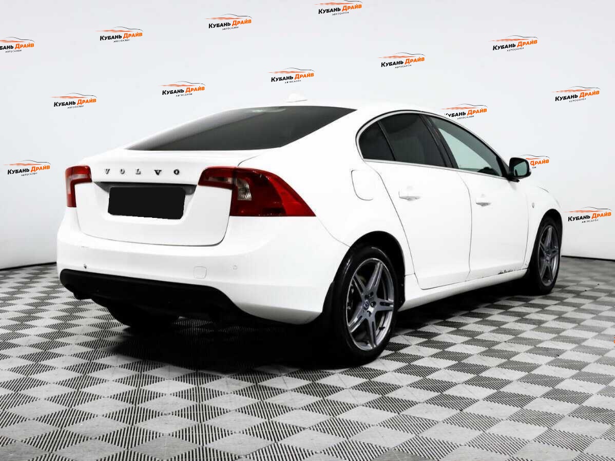 Volvo S60 2012 года с пробегом. Фото: #4