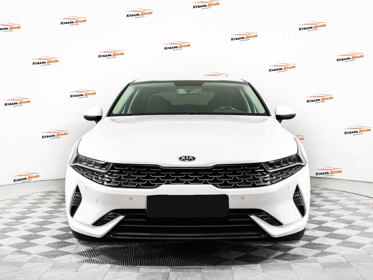 Kia K5 2020 года с пробегом. Фото: #1
