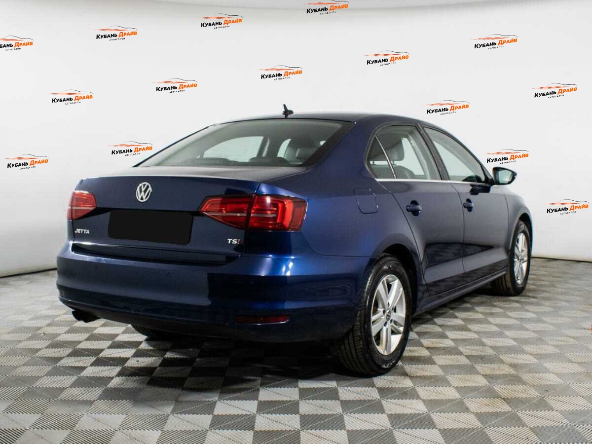 Volkswagen Jetta 2015 года с пробегом. Фото: #4