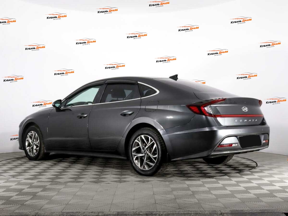 Hyundai Sonata 2021 года с пробегом. Фото: #4