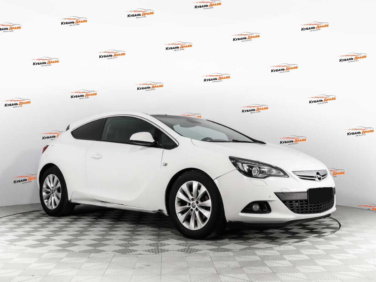 Opel Astra 2012 года с пробегом. Фото: #2