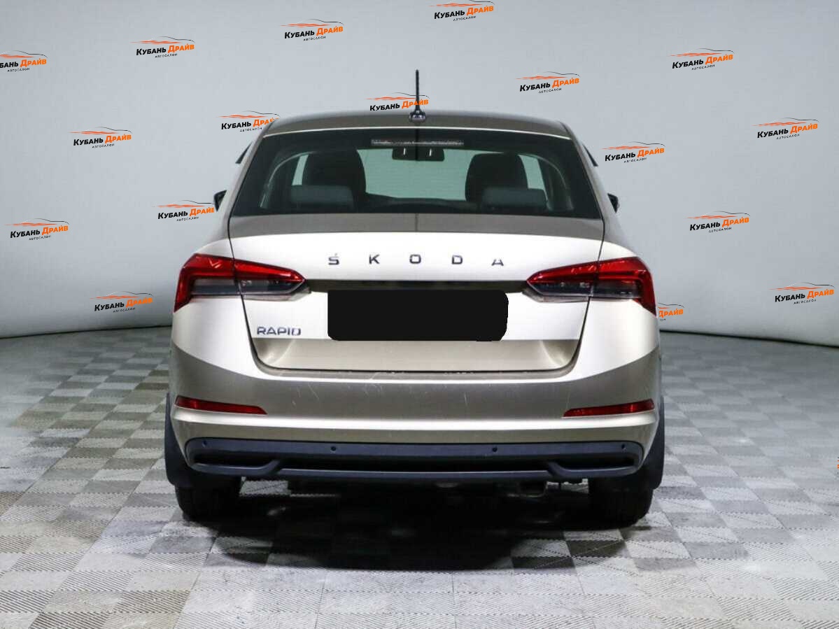 Skoda Rapid 2021 года с пробегом. Фото: #5
