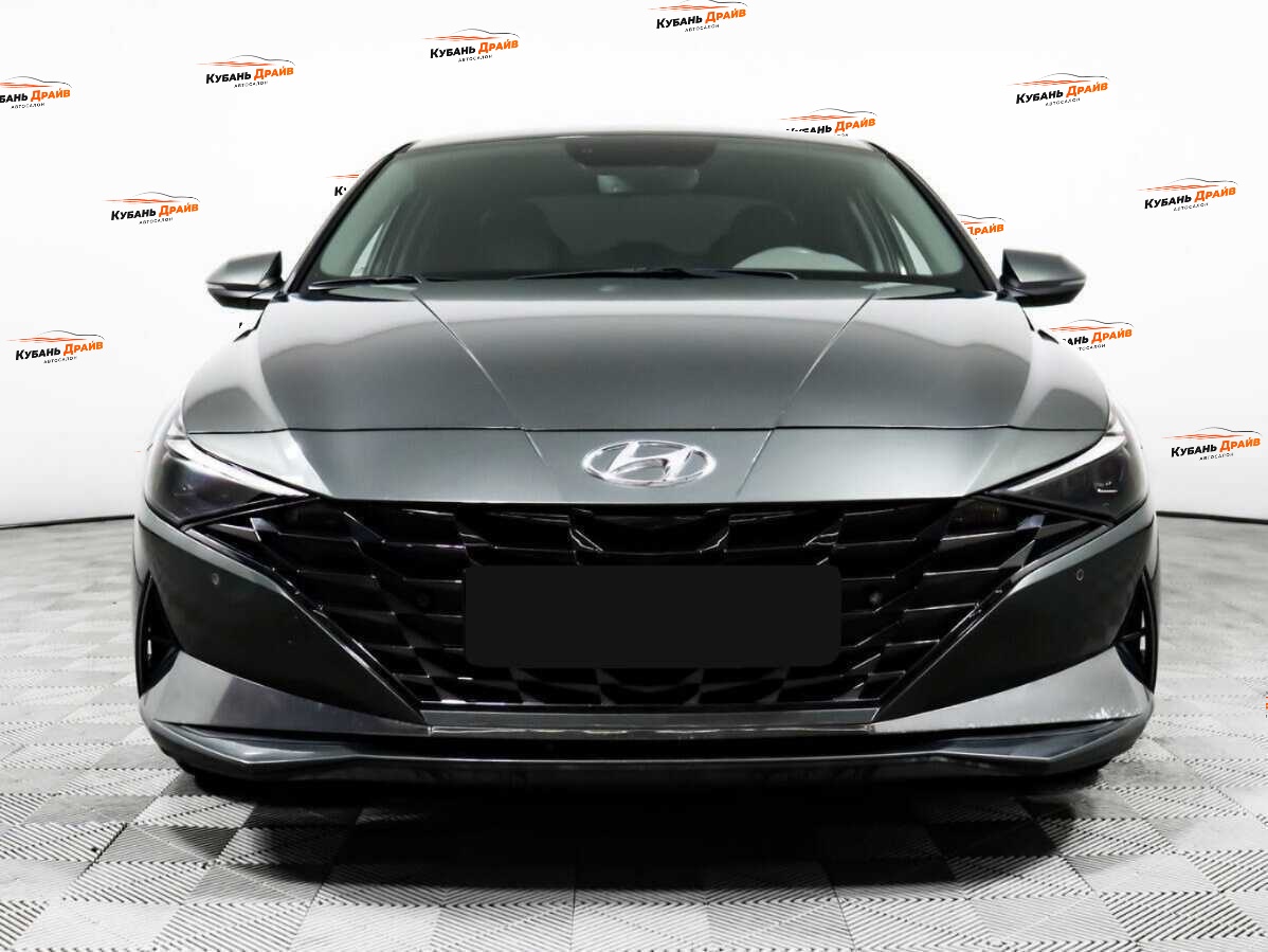 Hyundai Elantra 2021 года с пробегом. Фото: #1