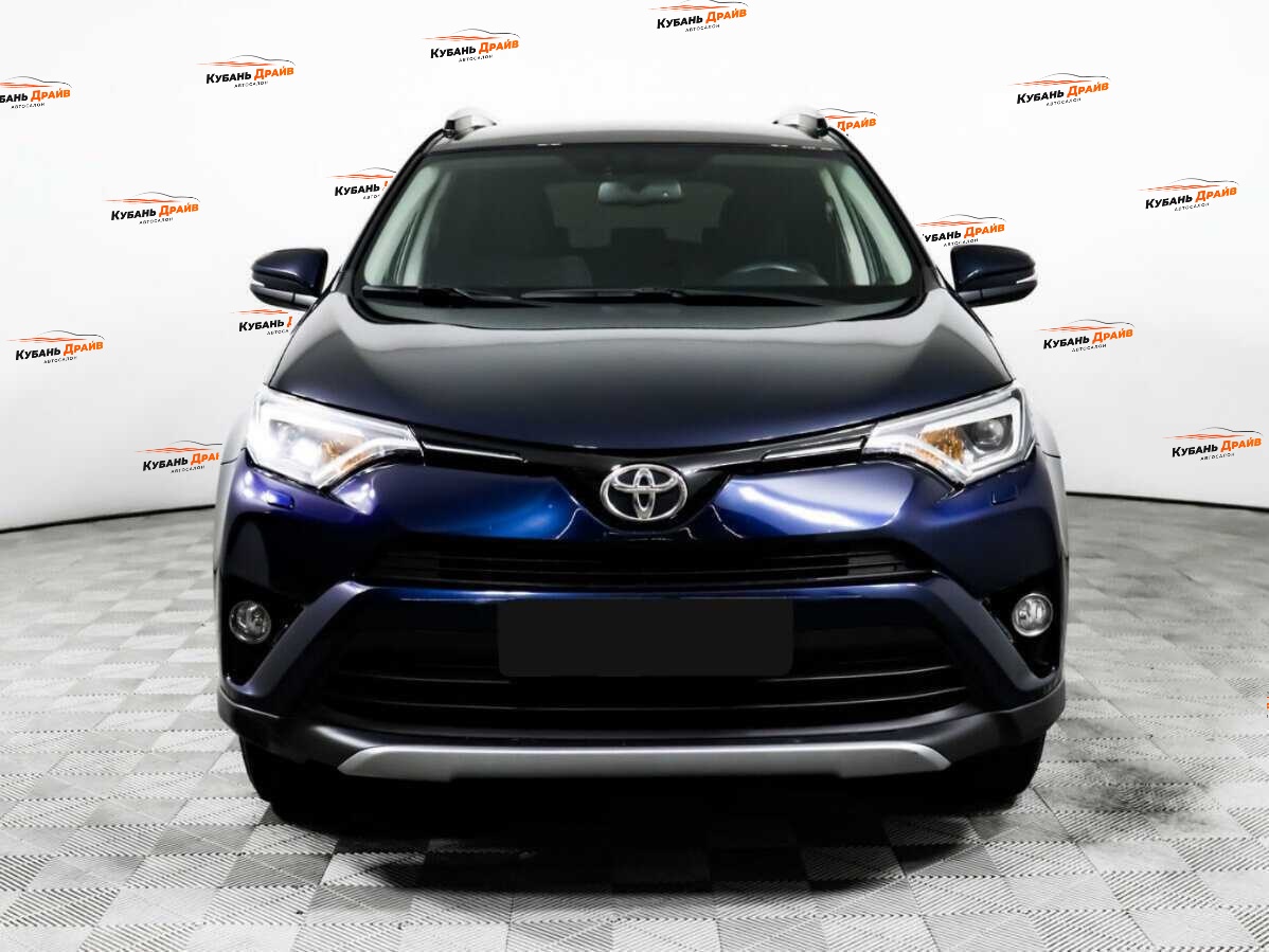 Toyota RAV4 2018 года с пробегом. Фото: #1
