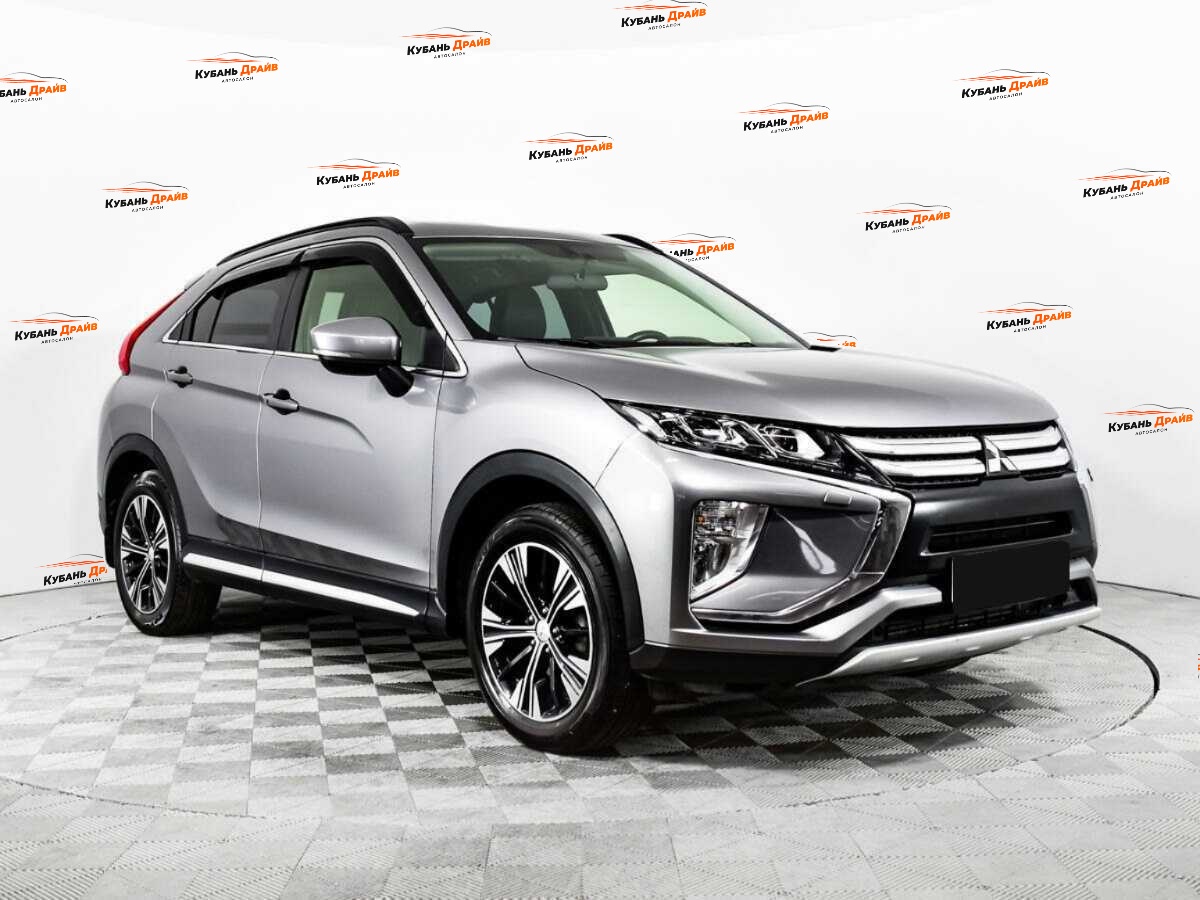 Mitsubishi Eclipse Cross 2018 года с пробегом. Фото: #2