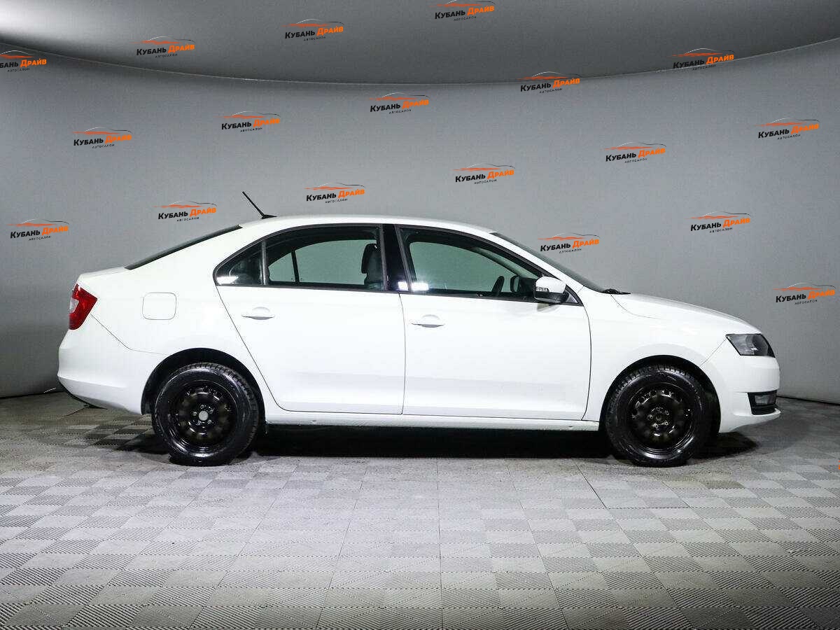 Skoda Rapid 2019 года с пробегом. Фото: #3