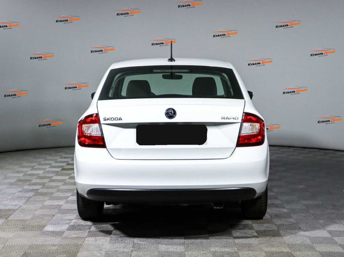 Skoda Rapid 2019 года с пробегом. Фото: #4