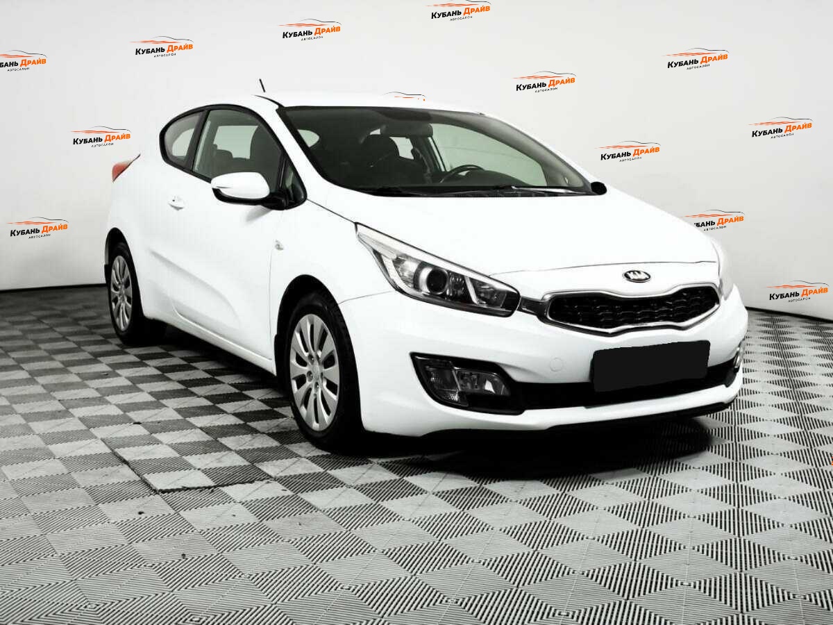 Kia Ceed 2013 года с пробегом. Фото: #2