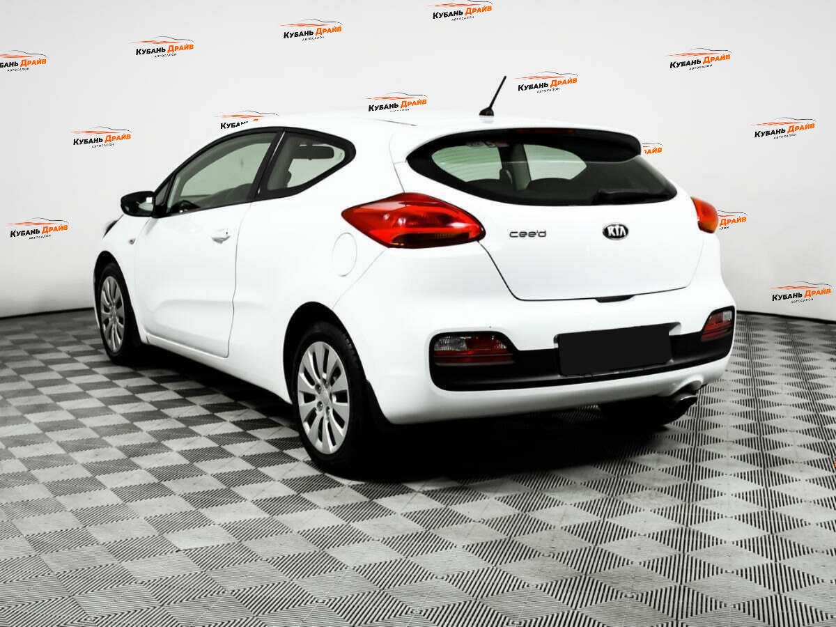Kia Ceed 2013 года с пробегом. Фото: #6