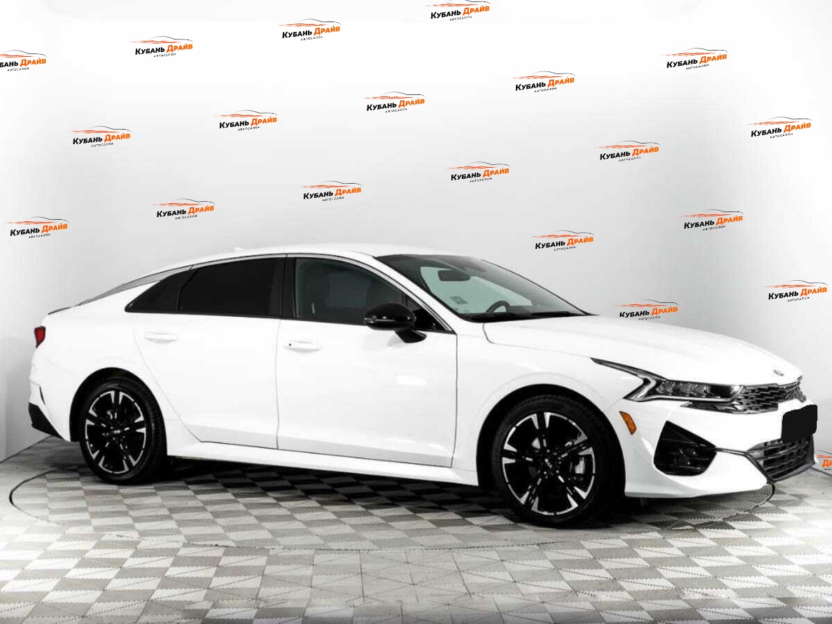 Kia K5 2021 года с пробегом. Фото: #2