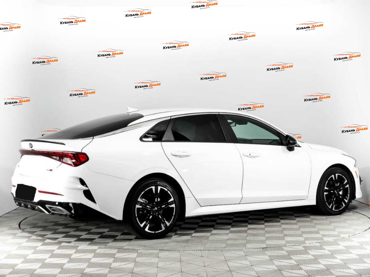 Kia K5 2021 года с пробегом. Фото: #4