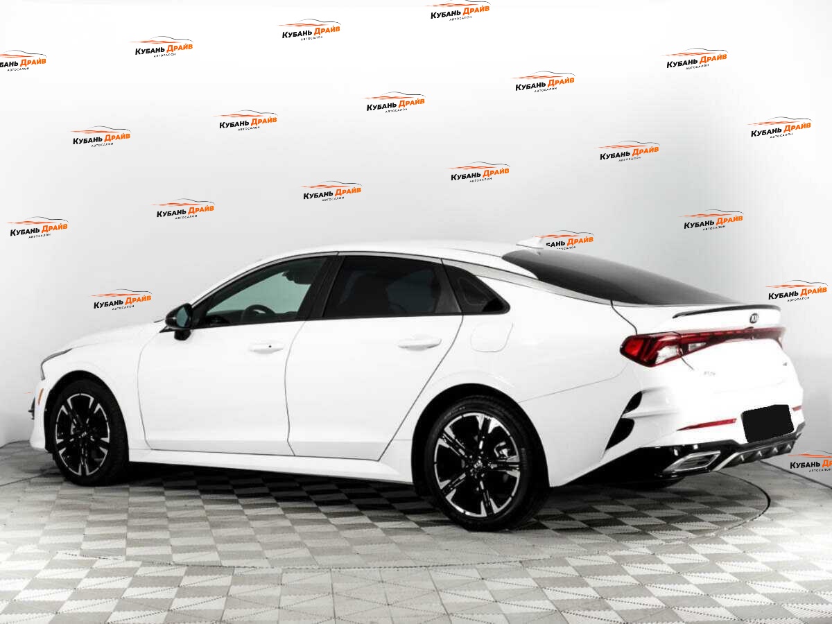 Kia K5 2021 года с пробегом. Фото: #6