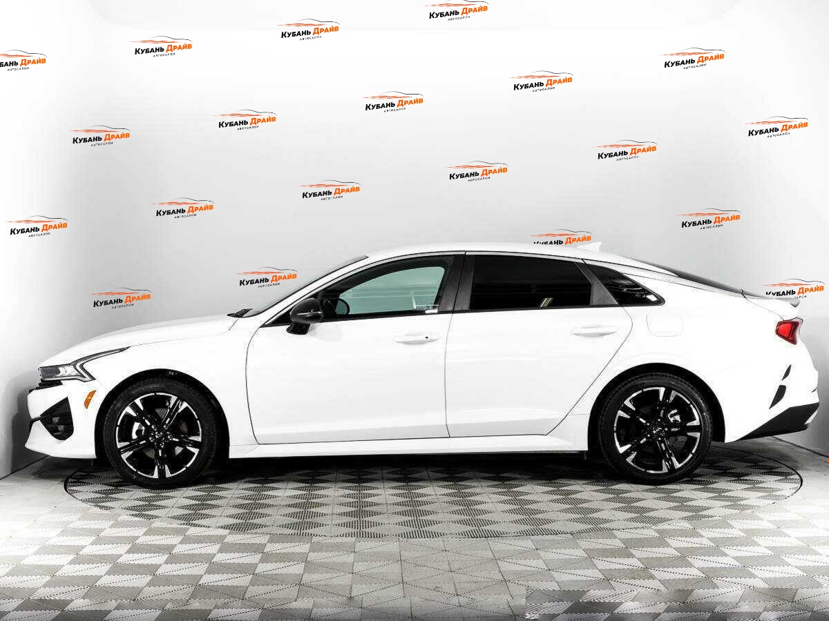 Kia K5 2021 года с пробегом. Фото: #7