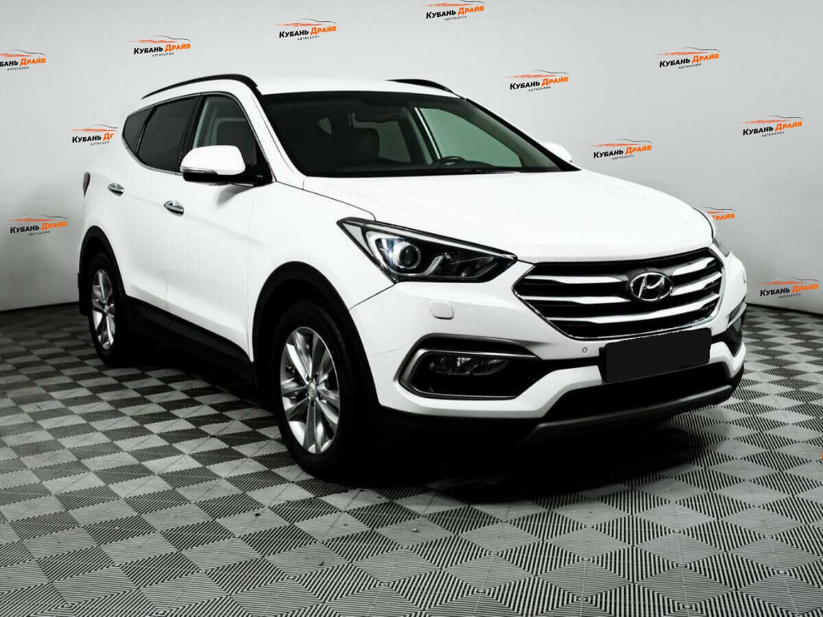 Hyundai Santa Fe 2017 года с пробегом. Фото: #2