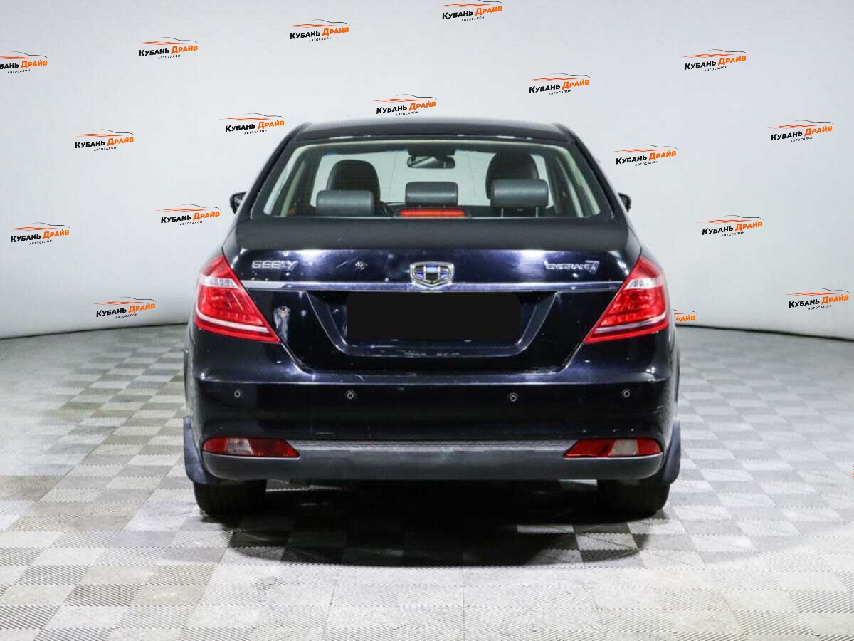 Geely Emgrand 7 2016 года с пробегом. Фото: #4