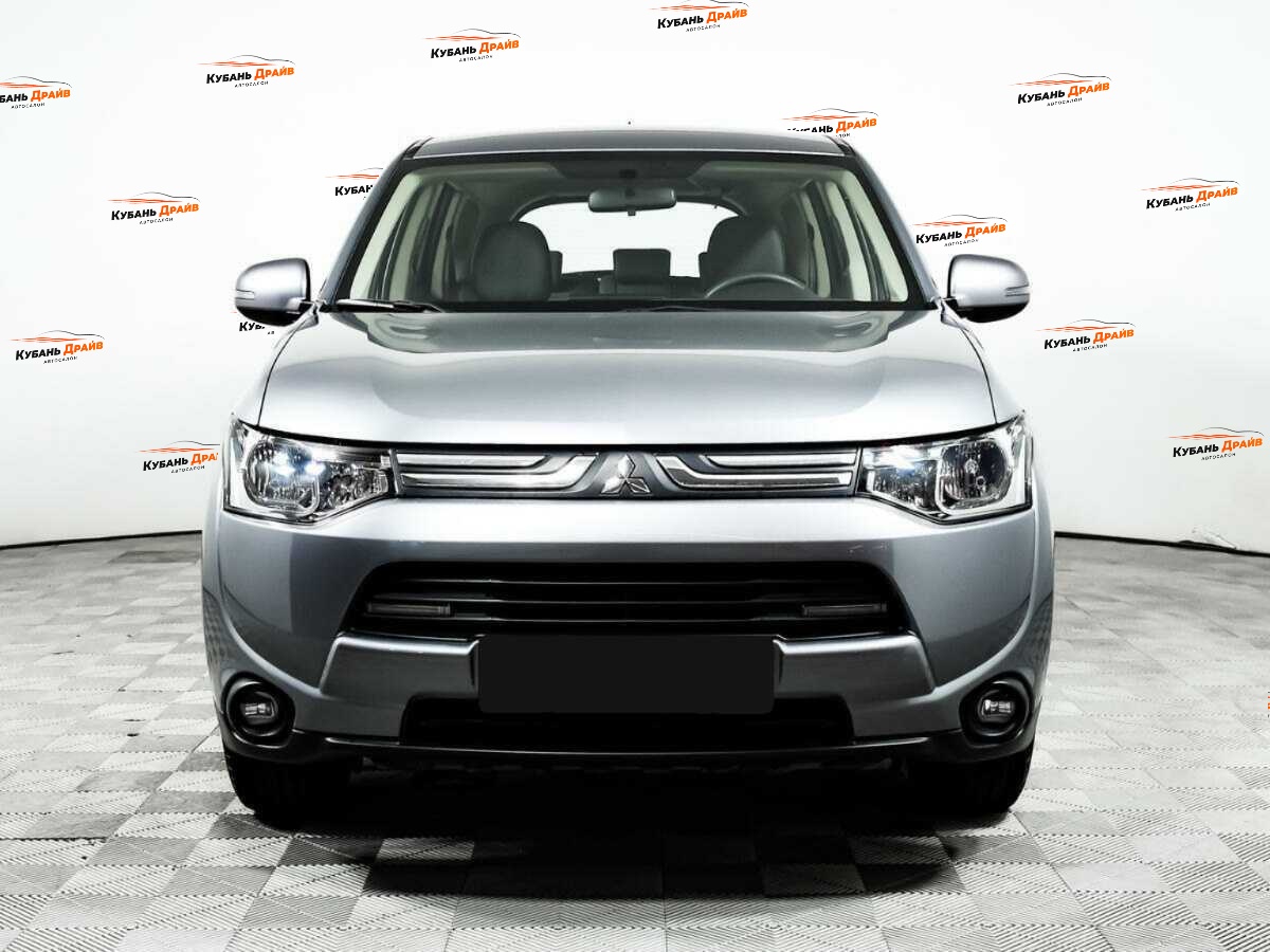 Mitsubishi Outlander 2013 года с пробегом. Фото: #1