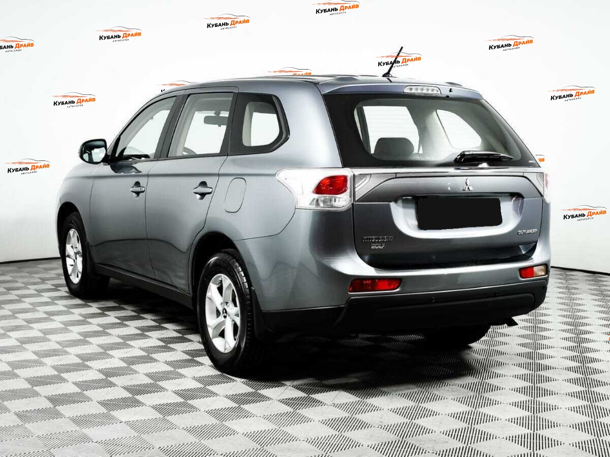 Mitsubishi Outlander 2013 года с пробегом. Фото: #6