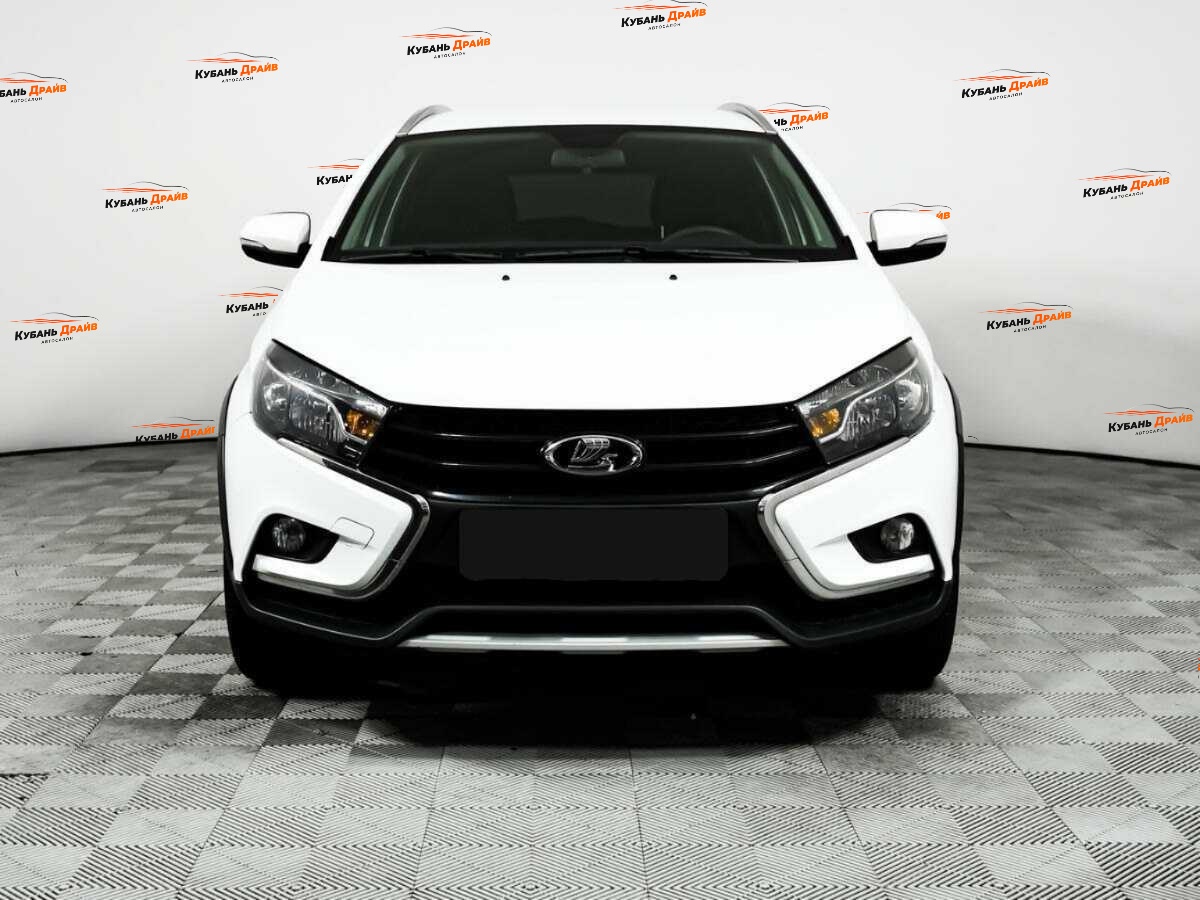 Lada (ВАЗ) Vesta 2021 года с пробегом. Фото: #1