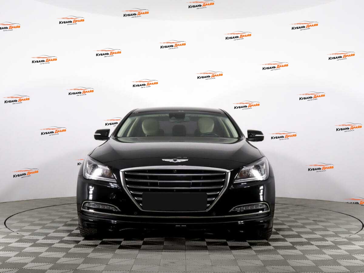 Hyundai Genesis 2015 года с пробегом. Фото: #1