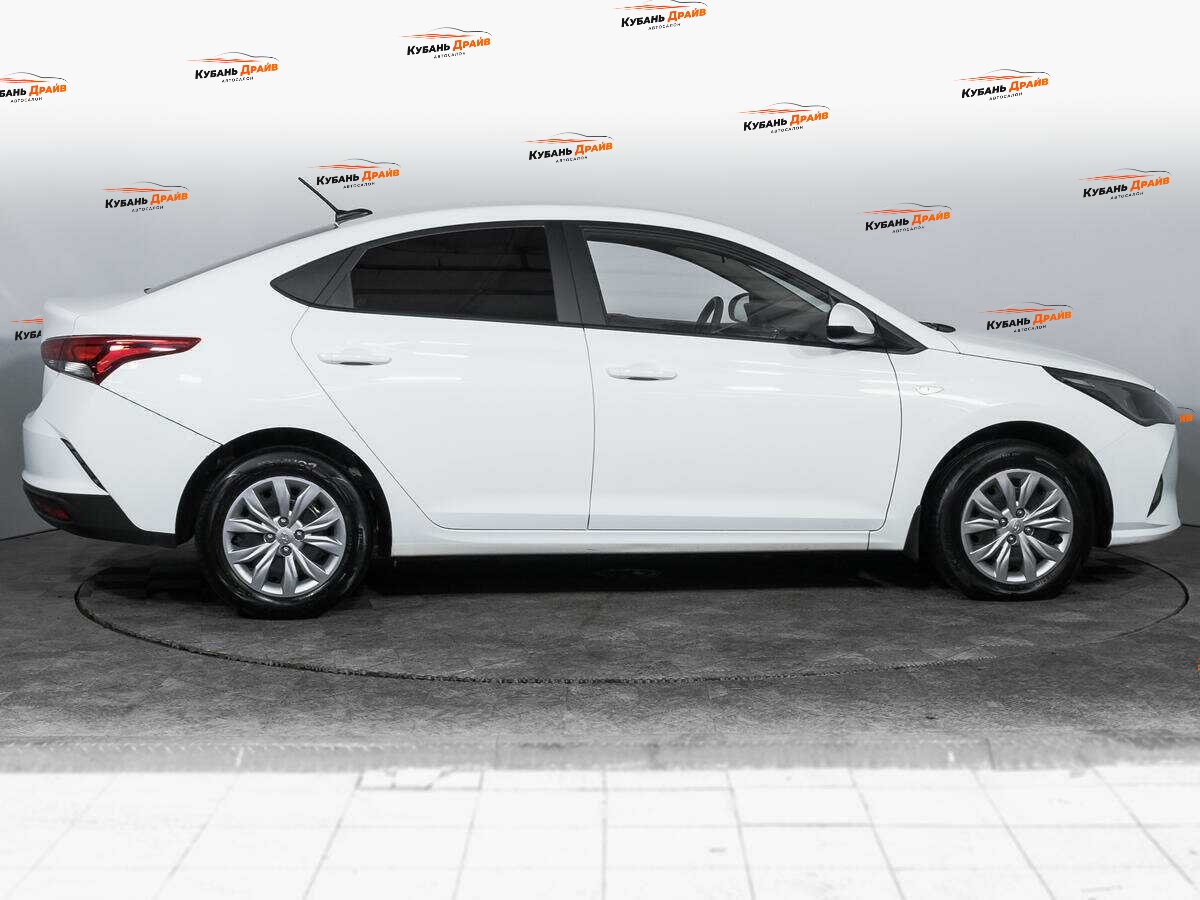 Hyundai Solaris 2020 года с пробегом. Фото: #3