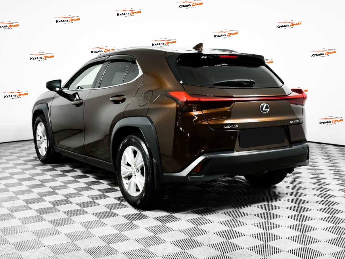 Lexus UX 2019 года с пробегом. Фото: #6
