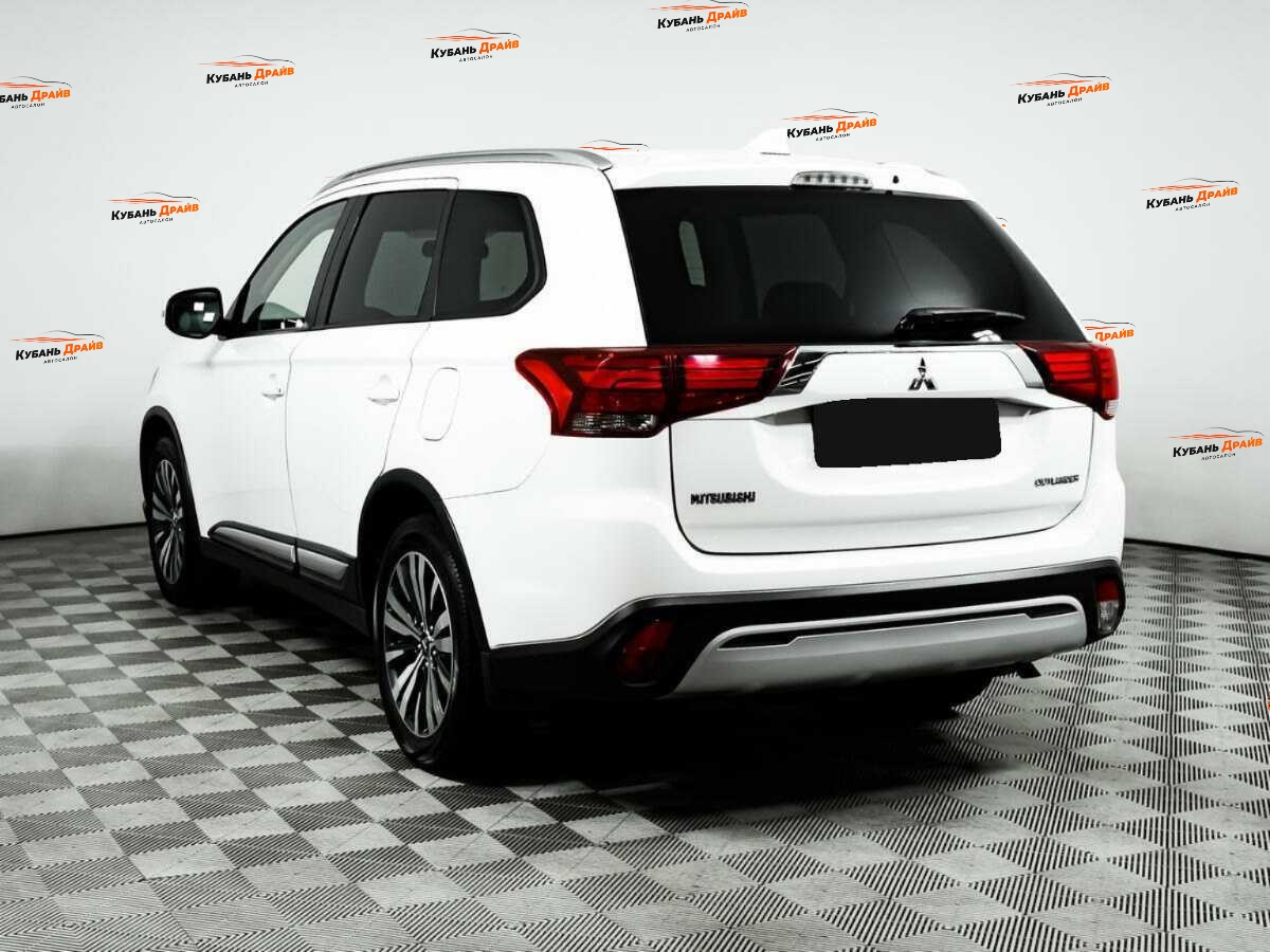 Mitsubishi Outlander 2019 года с пробегом. Фото: #6
