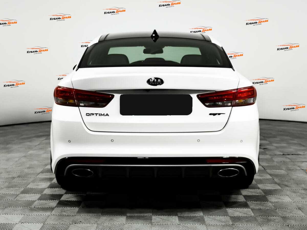 Kia Optima 2018 года с пробегом. Фото: #5