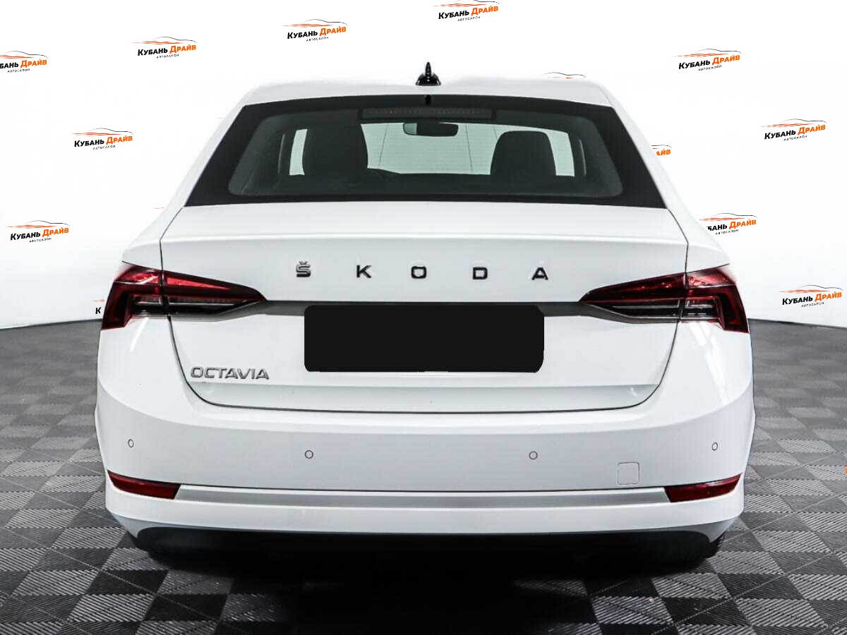 Skoda Octavia 2021 года с пробегом. Фото: #5