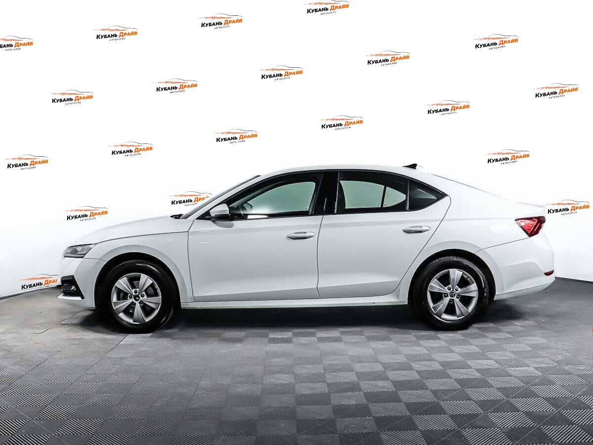 Skoda Octavia 2021 года с пробегом. Фото: #7
