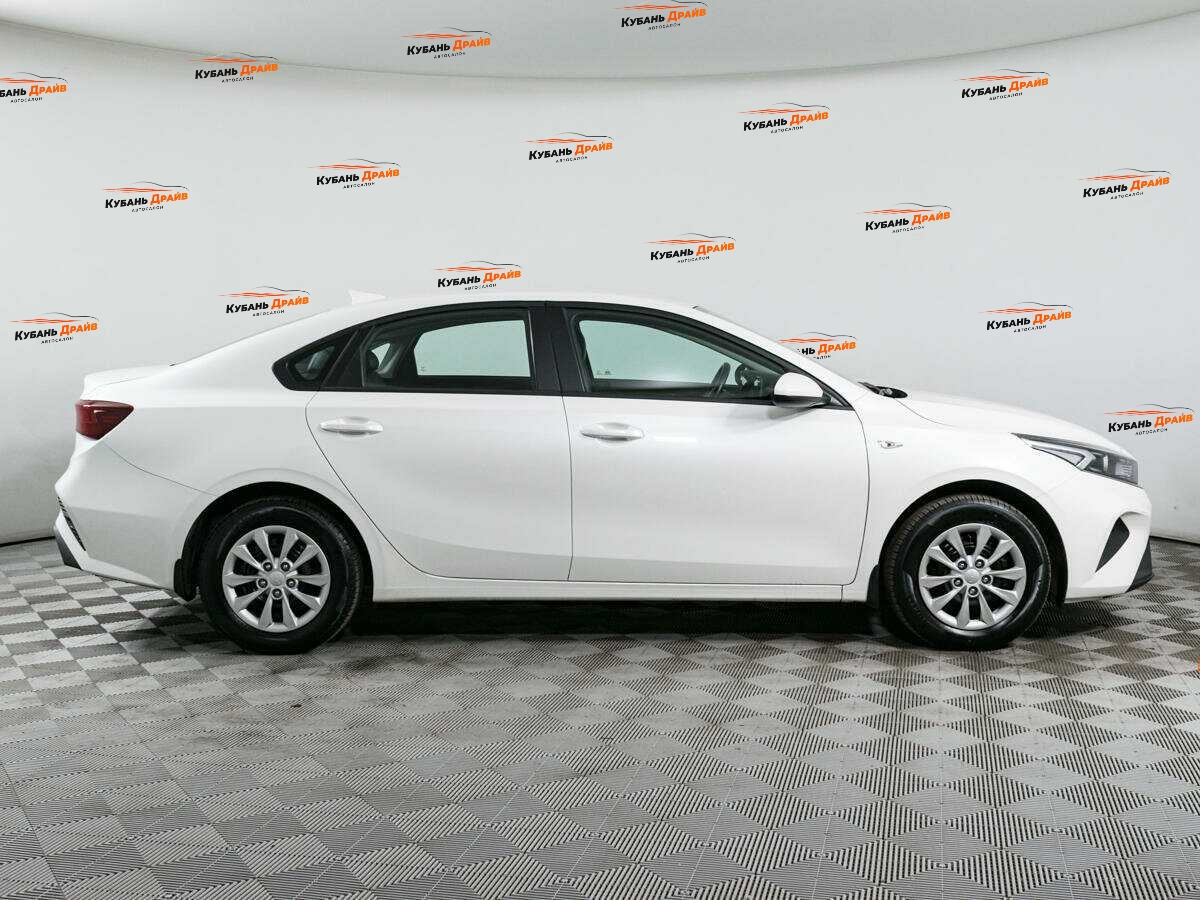Kia Cerato 2021 года с пробегом. Фото: #3