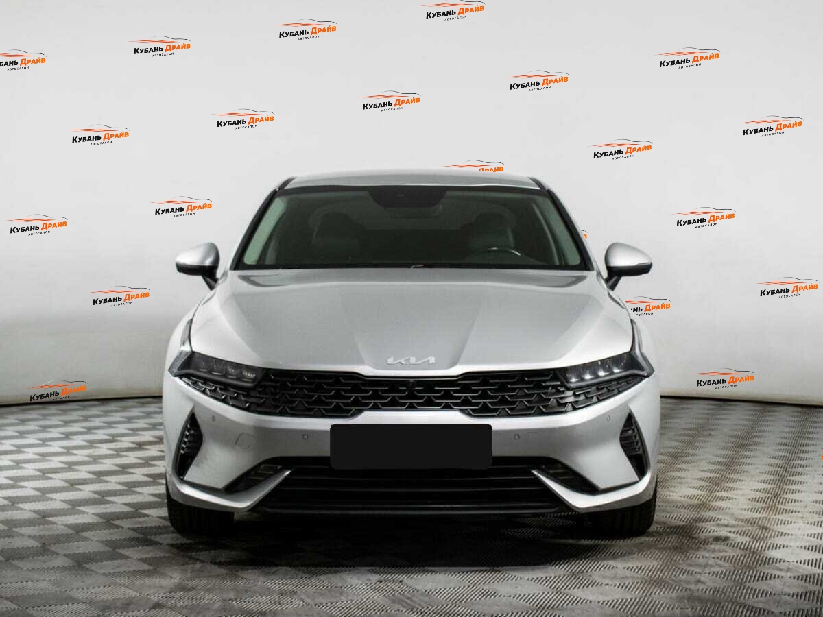 Kia K5 2020 года с пробегом. Фото: #1