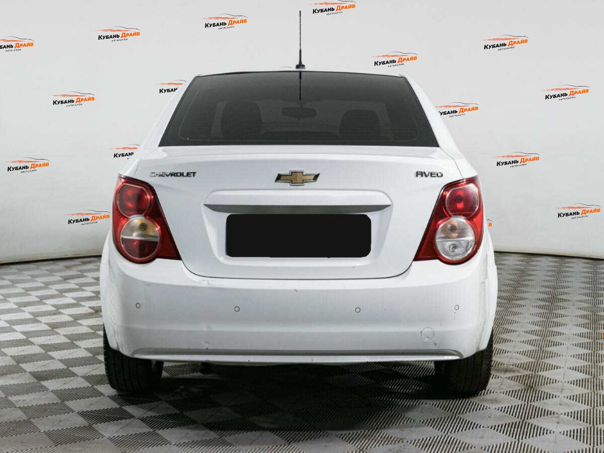 Chevrolet Aveo 2013 года с пробегом. Фото: #4