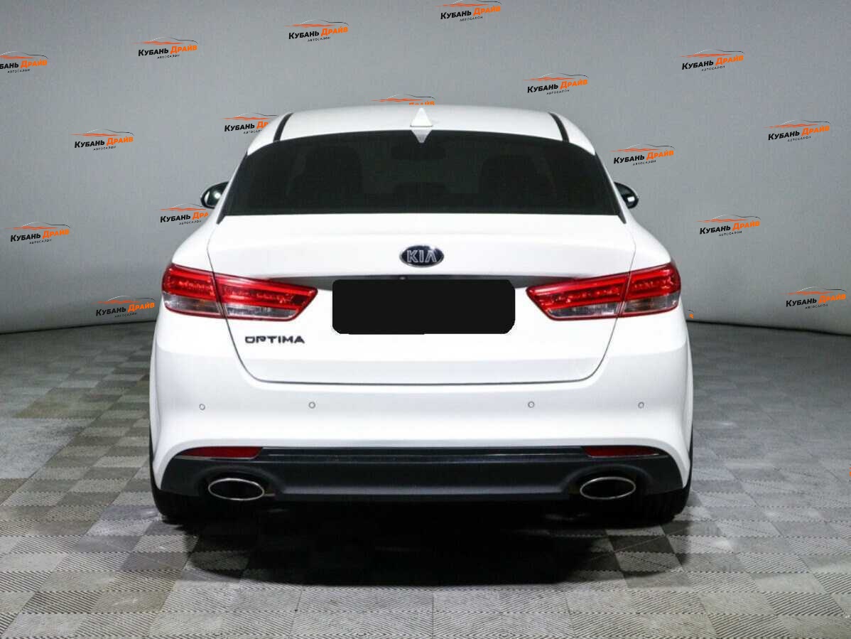 Kia Optima 2018 года с пробегом. Фото: #4