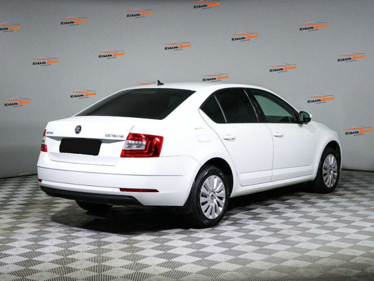 Skoda Octavia 2019 года с пробегом. Фото: #4