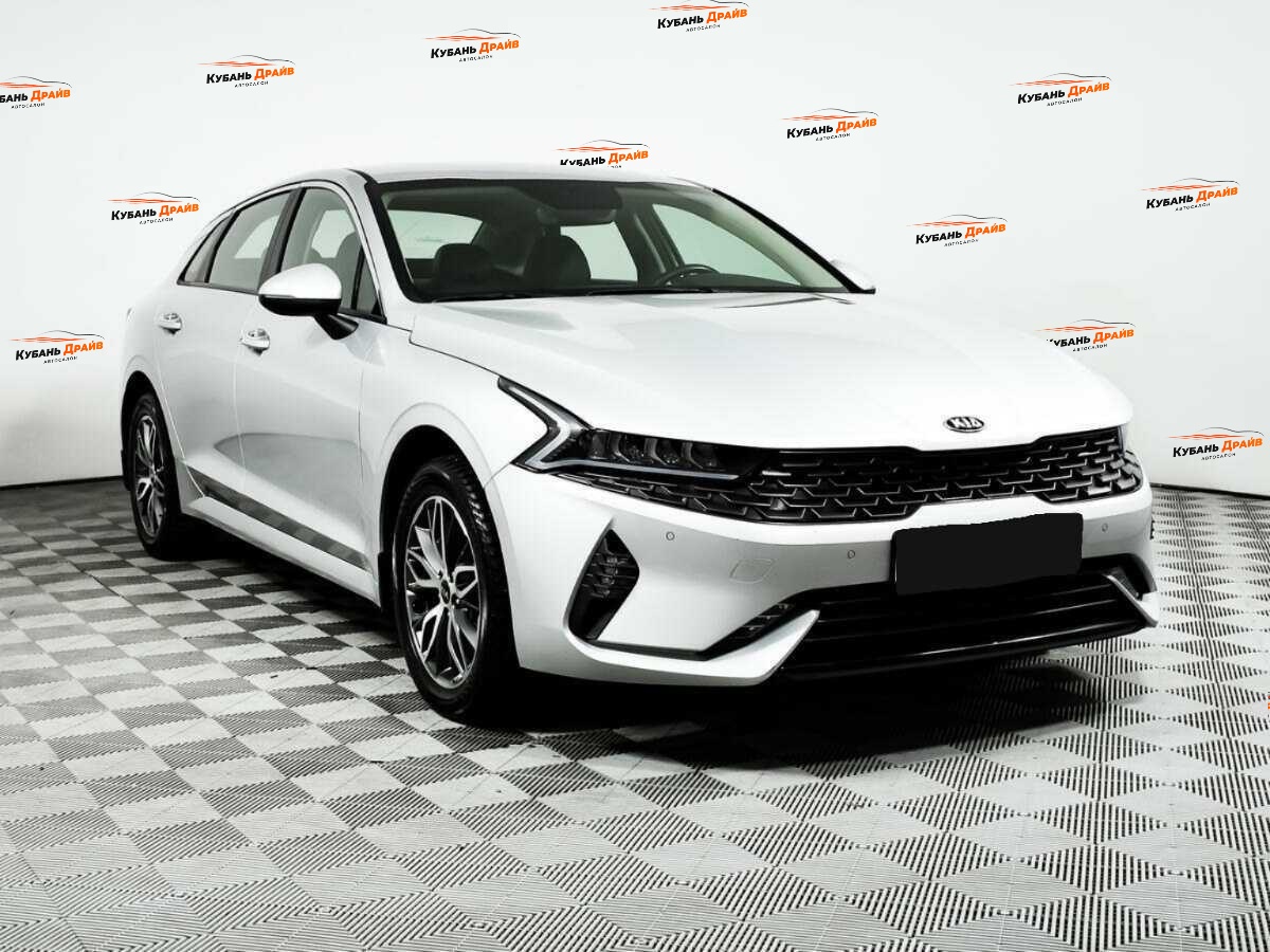 Kia K5 2021 года с пробегом. Фото: #2
