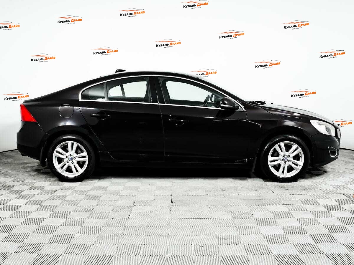 Volvo S60 2012 года с пробегом. Фото: #3